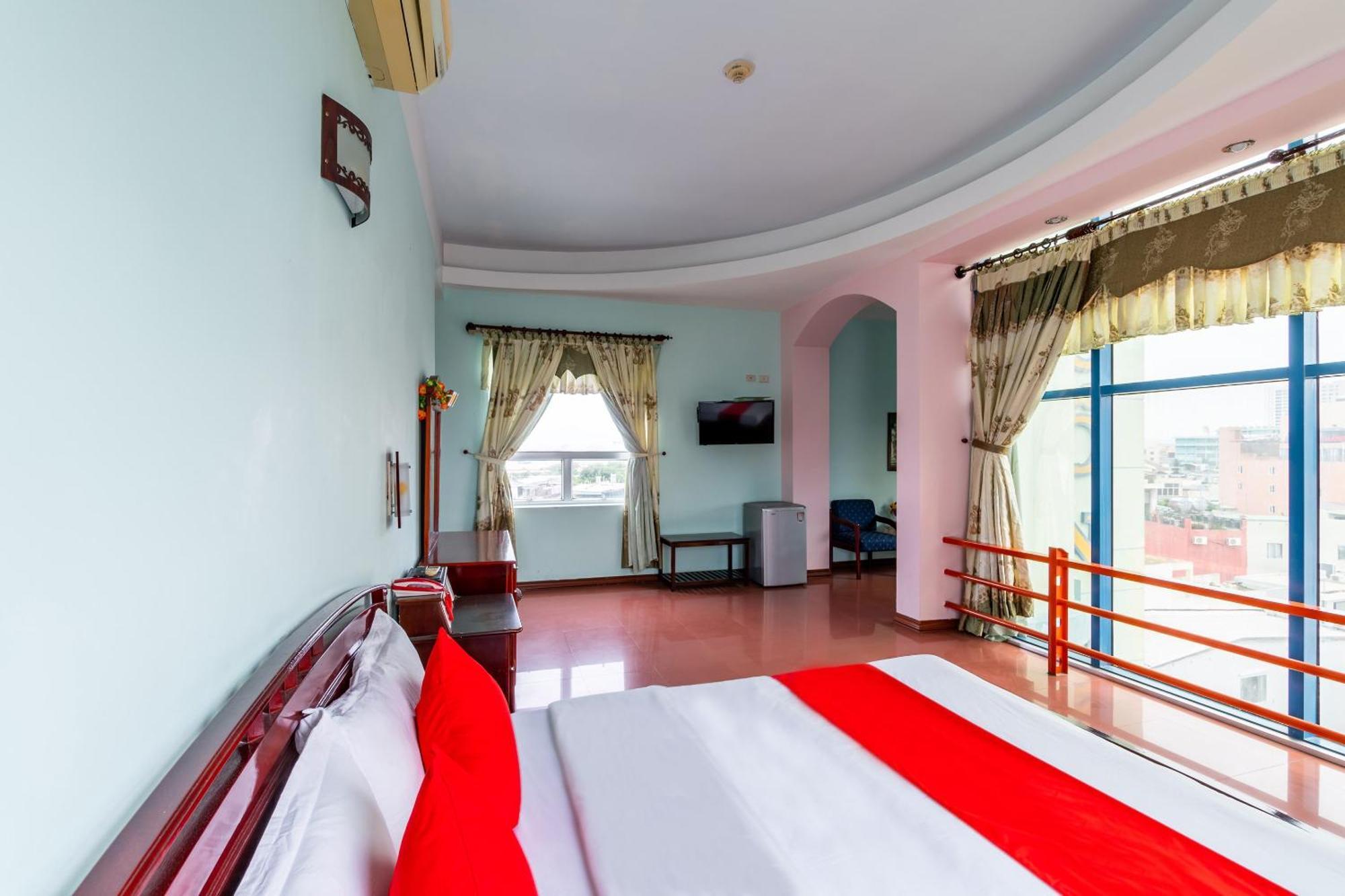 Super Oyo 266 Golden Gate Hotel Da Nang Exterior foto